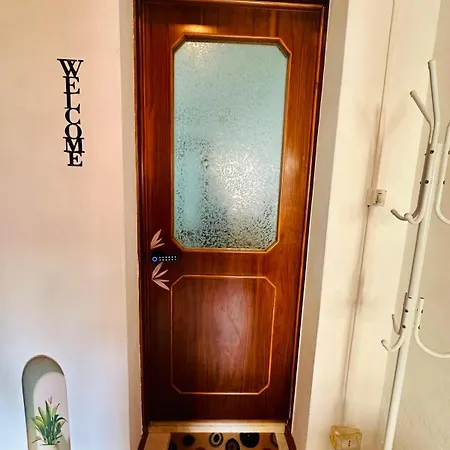 Chicchi Apartment *